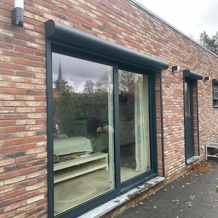 Prachtig Guesthouse Met Gratis Parkeren Maasmechelen Ngoại thất bức ảnh
