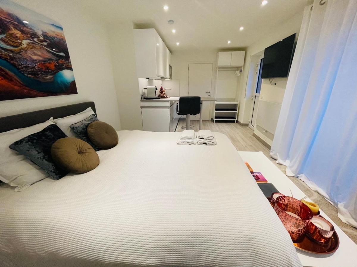 Prachtig Guesthouse Met Gratis Parkeren Maasmechelen Ngoại thất bức ảnh